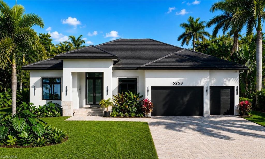CAPE CORAL - Land