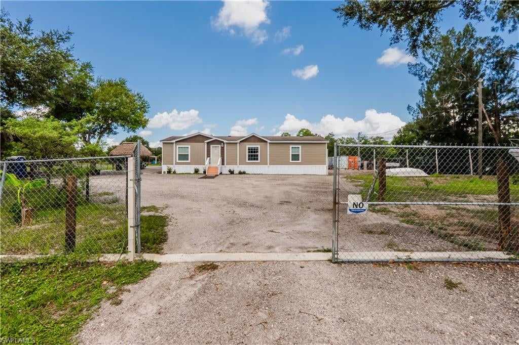 MONTURA RANCH ESTATES - Residential