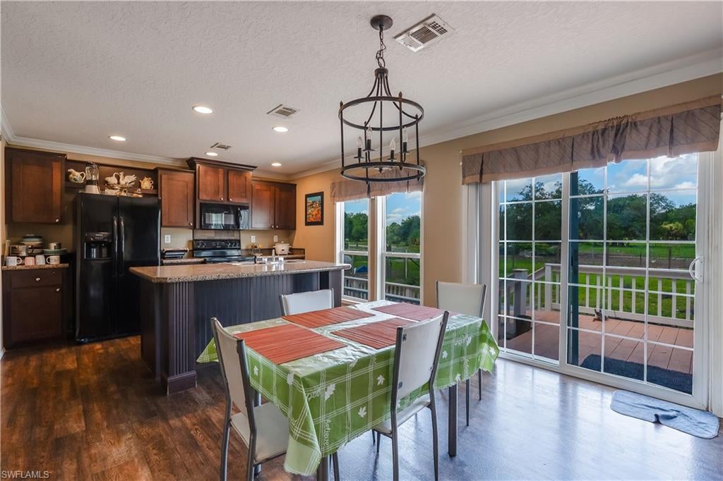 MONTURA RANCH ESTATES - Residential