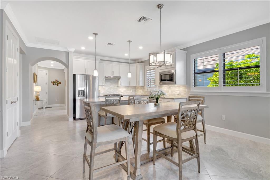 WINDING CYPRESS - Residential