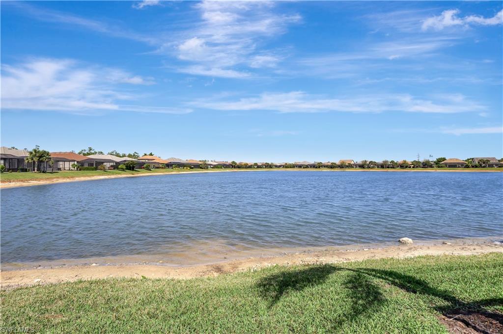 WINDING CYPRESS - Residential