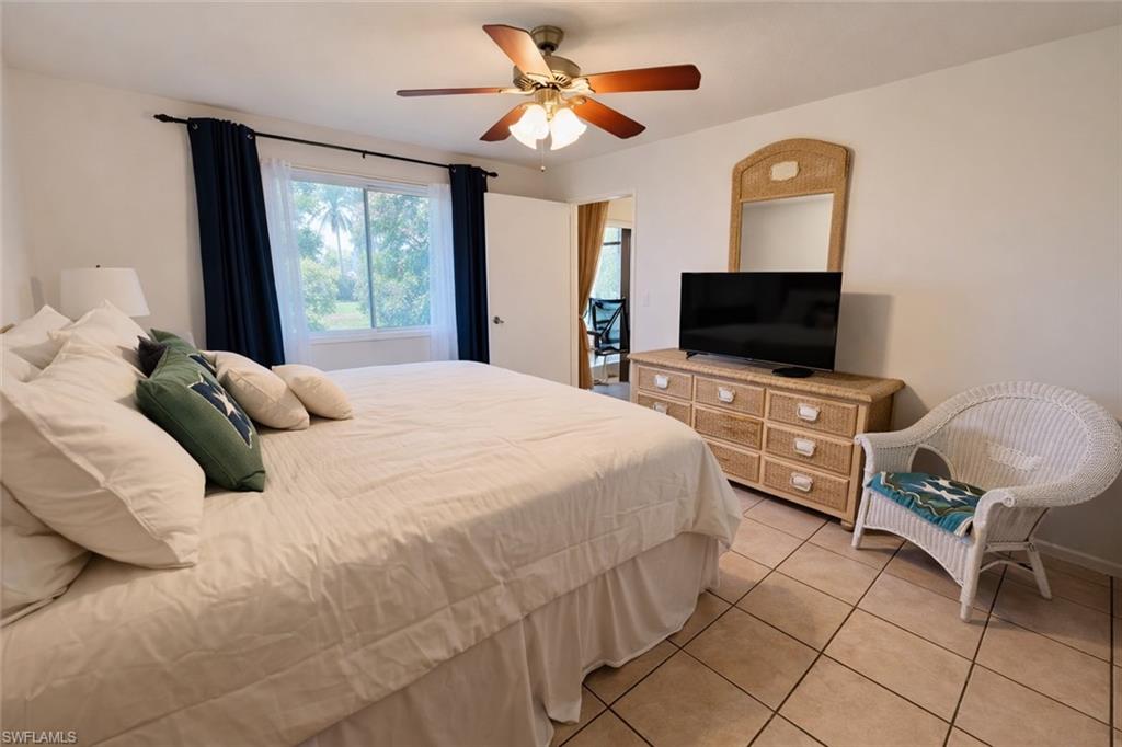VILLAGES AT EMERALD LAKES - Residential Lease