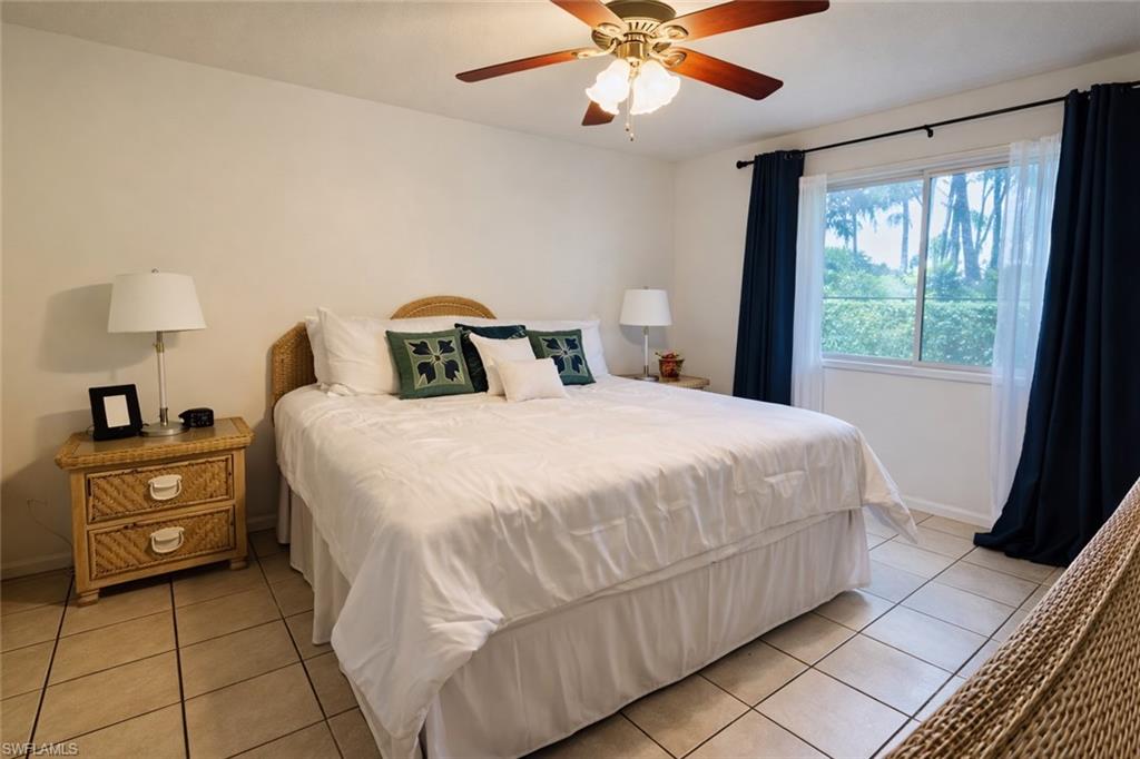 VILLAGES AT EMERALD LAKES - Residential Lease