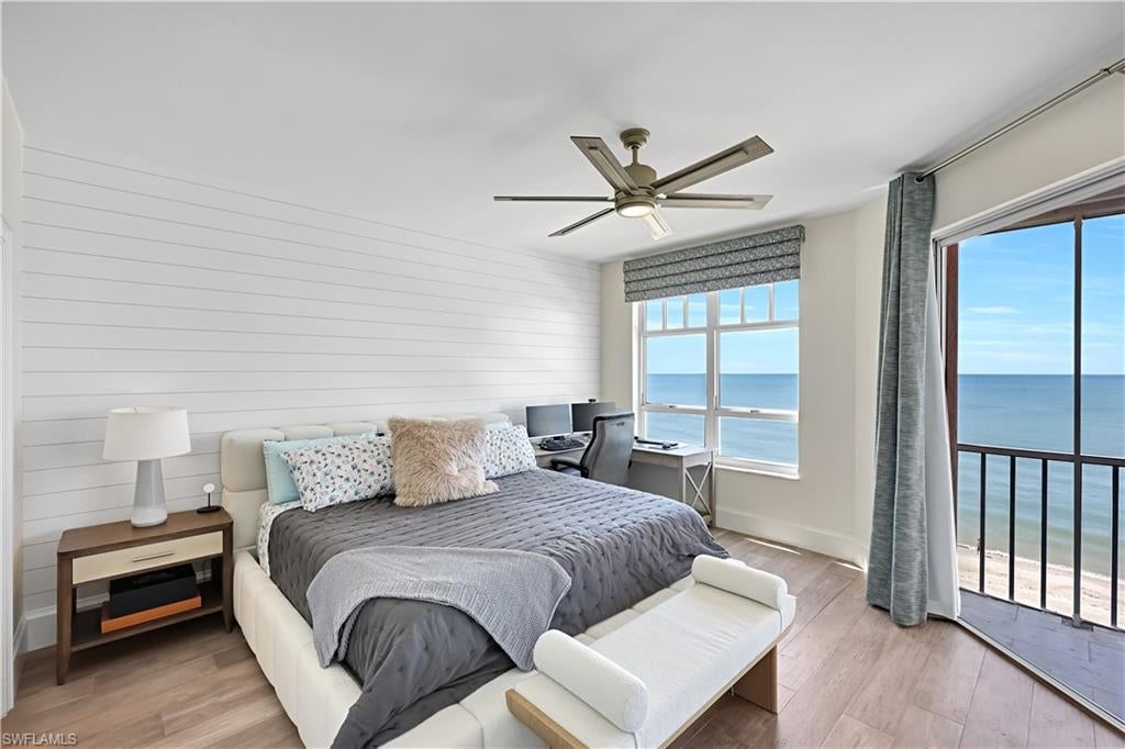 BAREFOOT BEACH CLUB - Residential