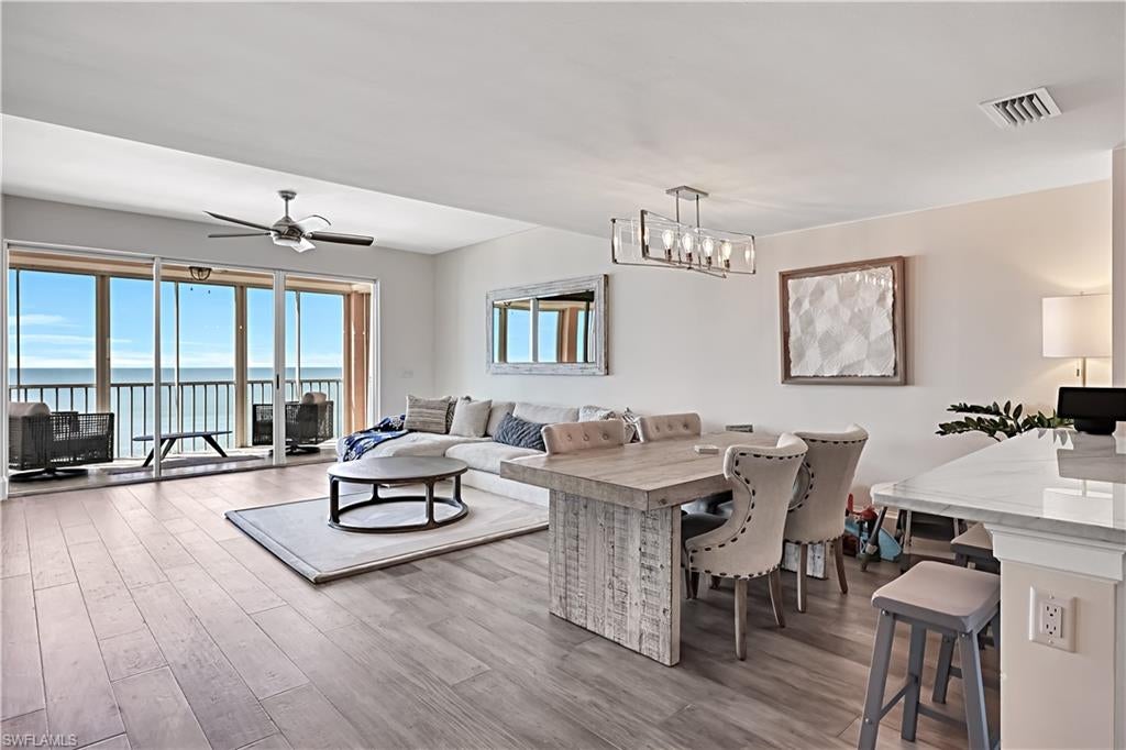 BAREFOOT BEACH CLUB - Residential