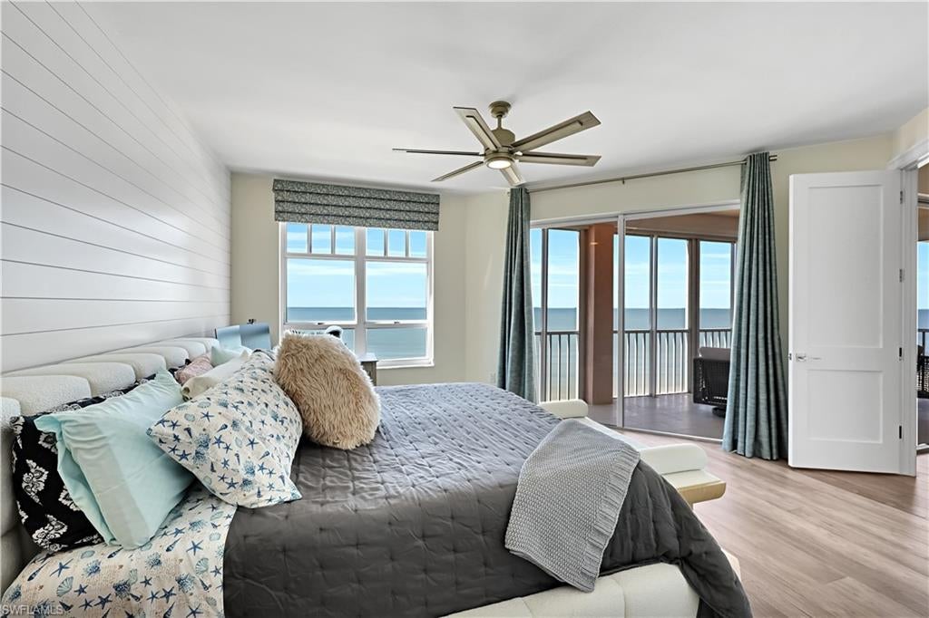BAREFOOT BEACH CLUB - Residential
