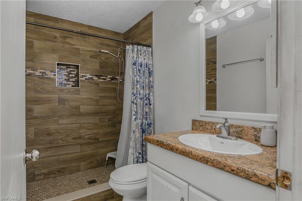CYPRESS LAKE ESTATES - Residential