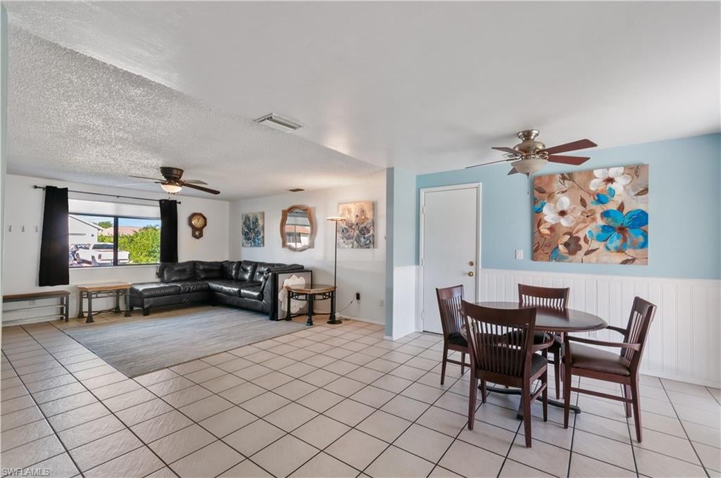 SAN CARLOS PARK - Residential
