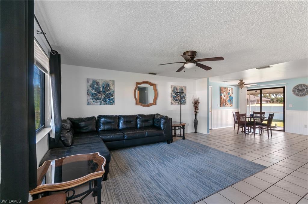 SAN CARLOS PARK - Residential
