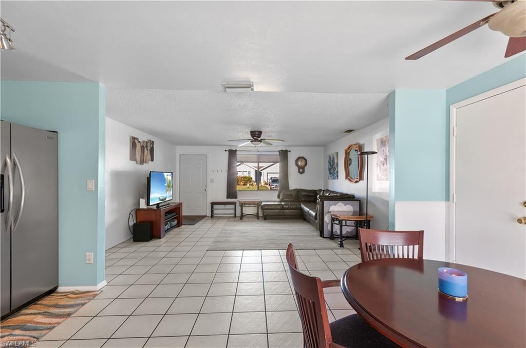 SAN CARLOS PARK - Residential