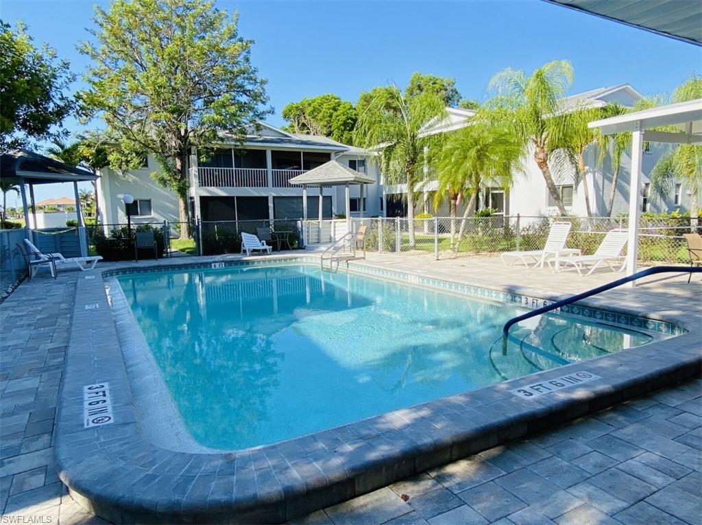 PARKWAY VILLAGE - Residential