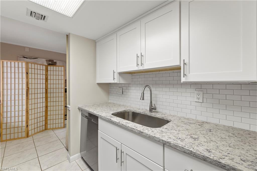 TOWERS CONDO - Residential