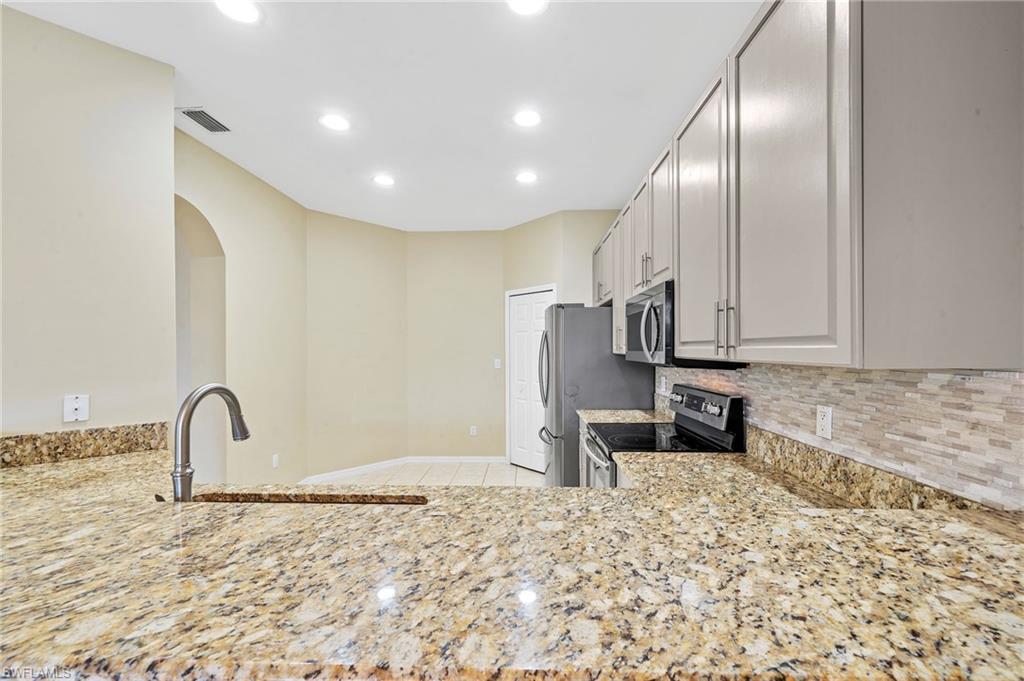 SUMMIT PLACE - Residential