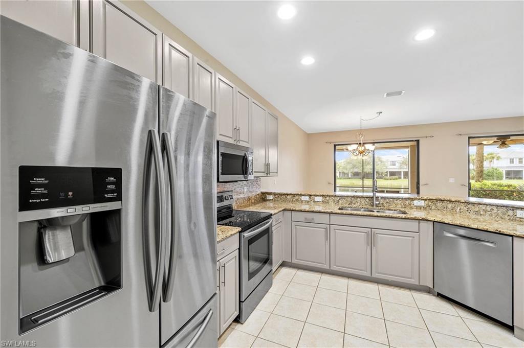 SUMMIT PLACE - Residential