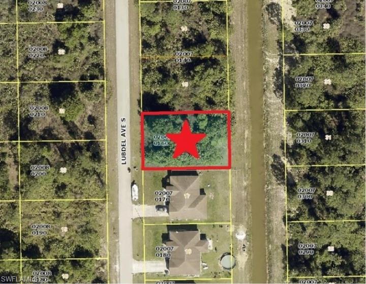 LEHIGH ACRES - Land