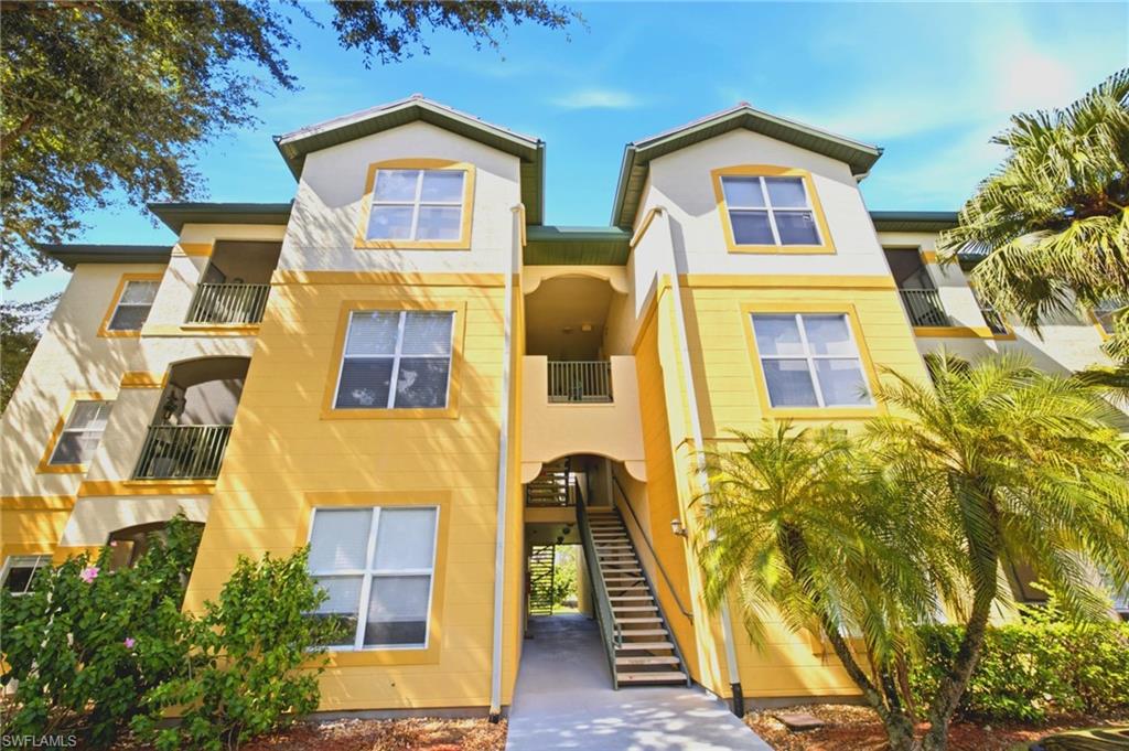 ROYAL GREENS - Residential