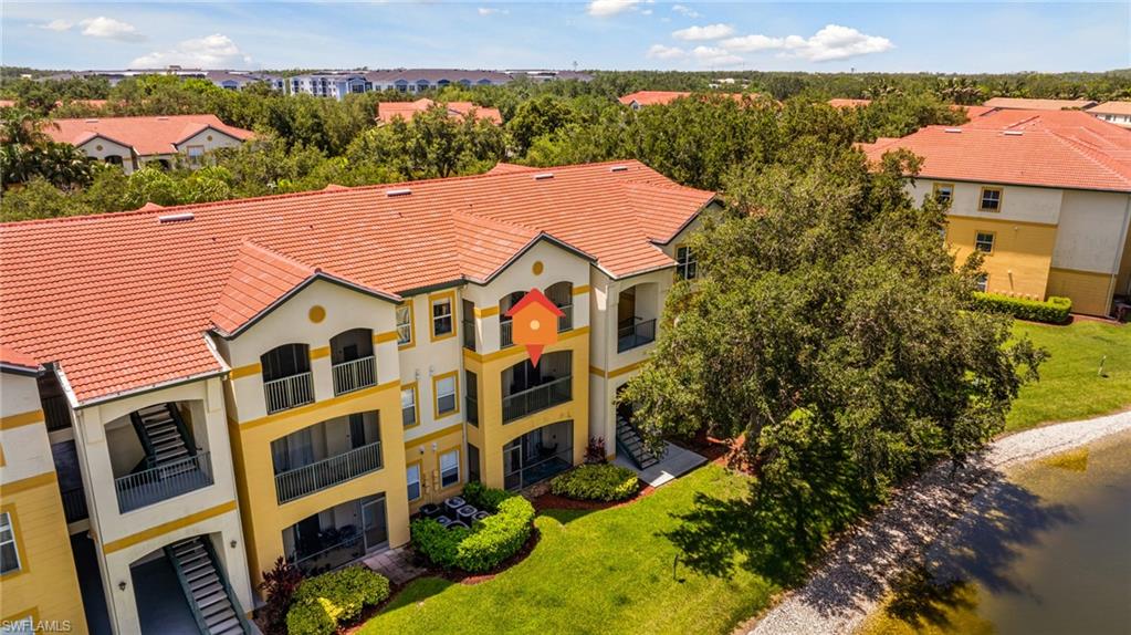 ROYAL GREENS - Residential