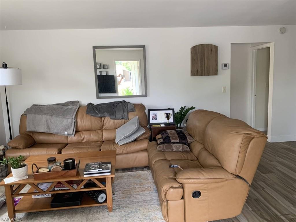 NAPLES VILLAS - Residential Lease