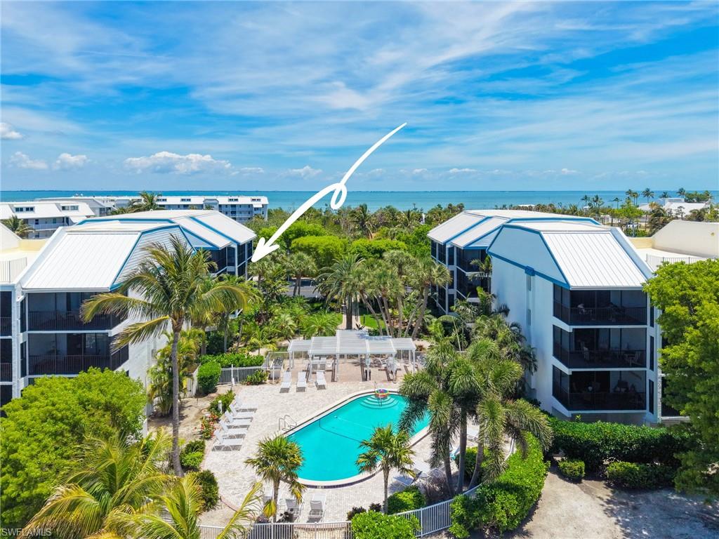 TENNIS VILLAS - Residential