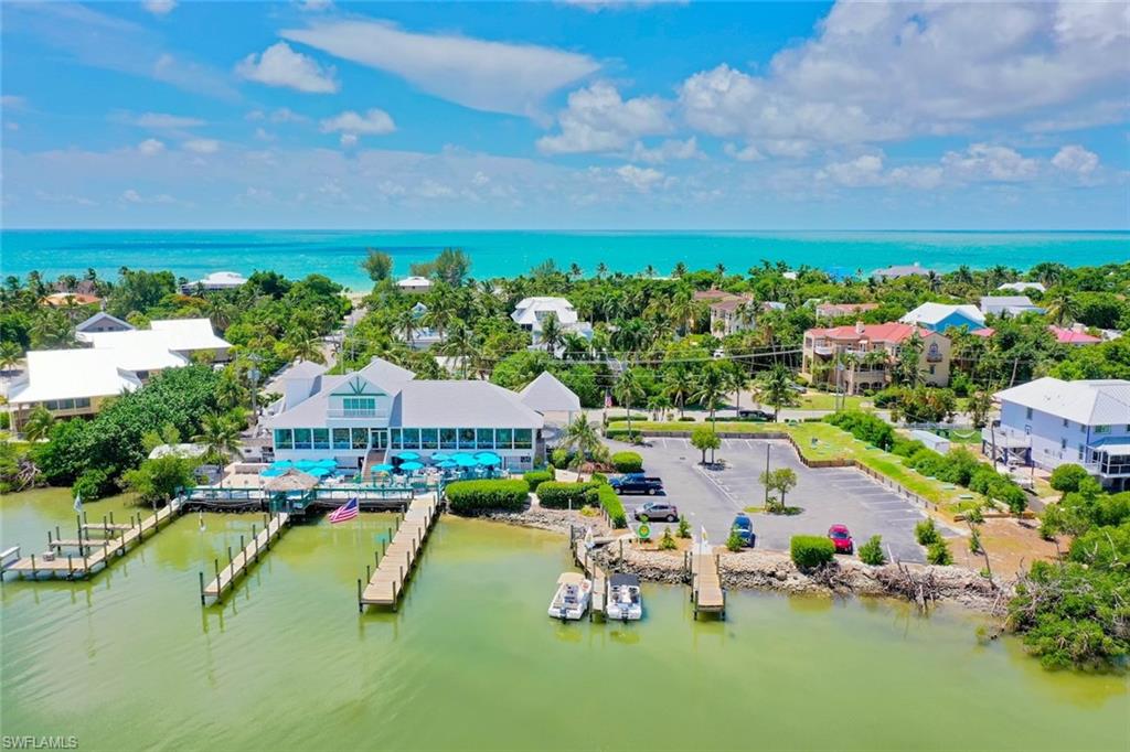 TENNIS VILLAS - Residential