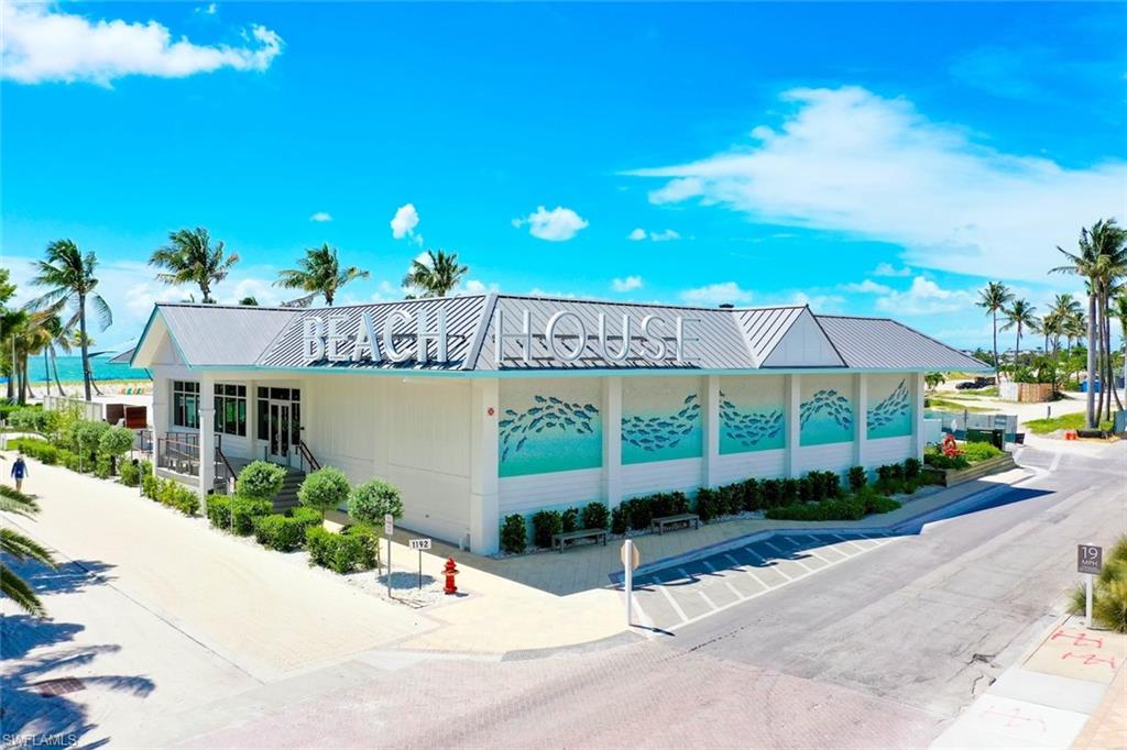 TENNIS VILLAS - Residential