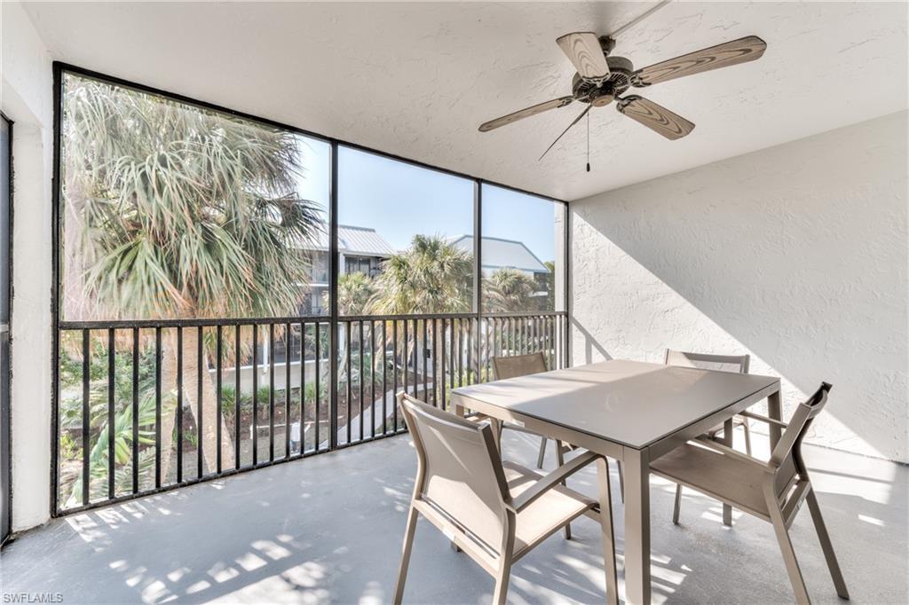 TENNIS VILLAS - Residential