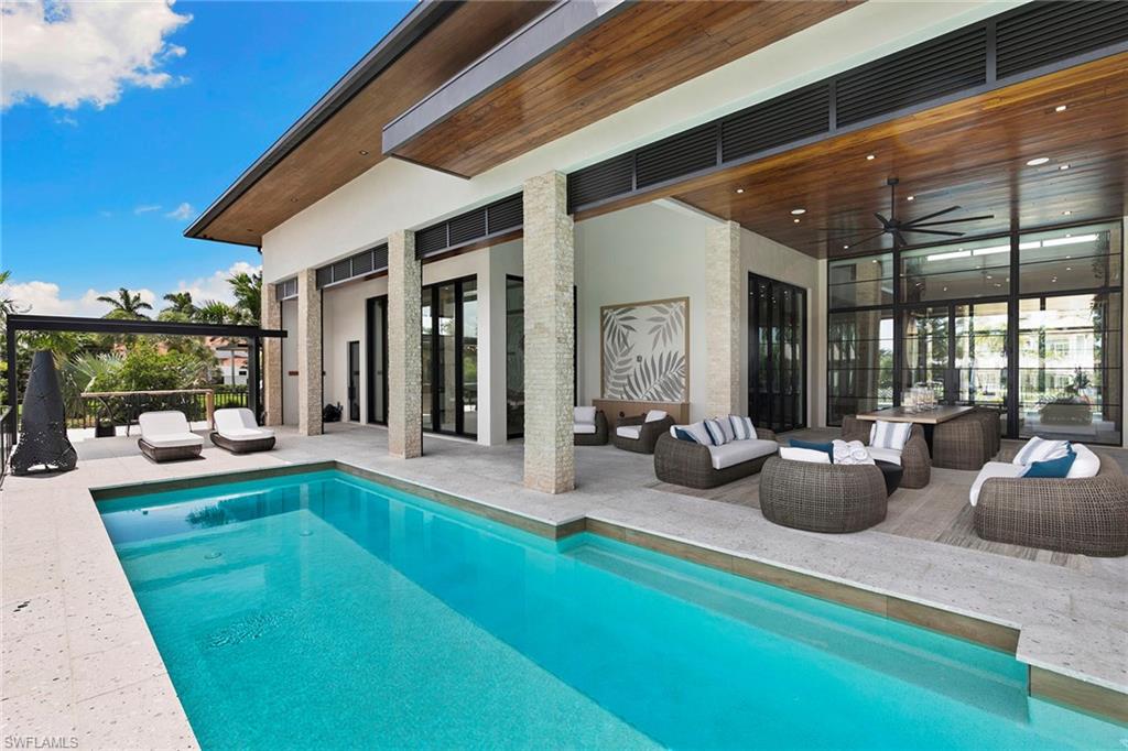 ESTATES - Residential