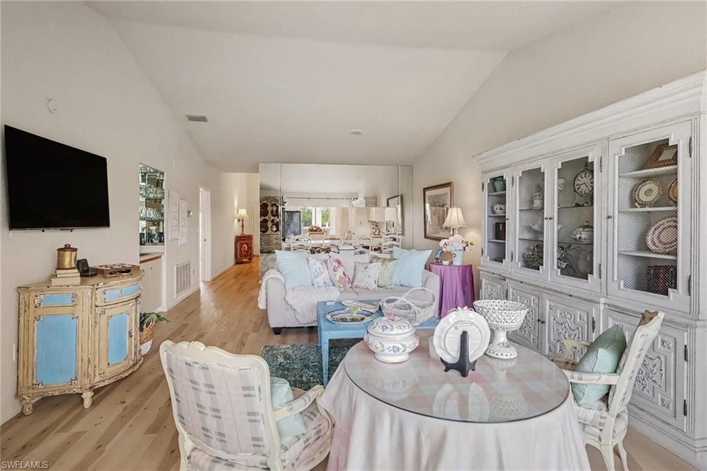 CHARDONNAY - Residential Lease