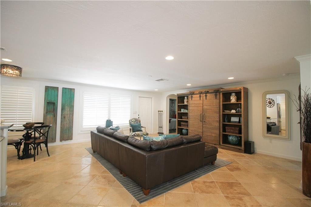 ROYAL HARBOR - Residential Lease