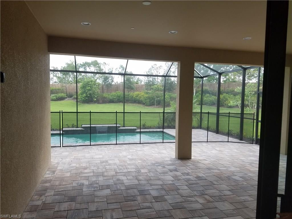 PEBBLE POINTE - Residential