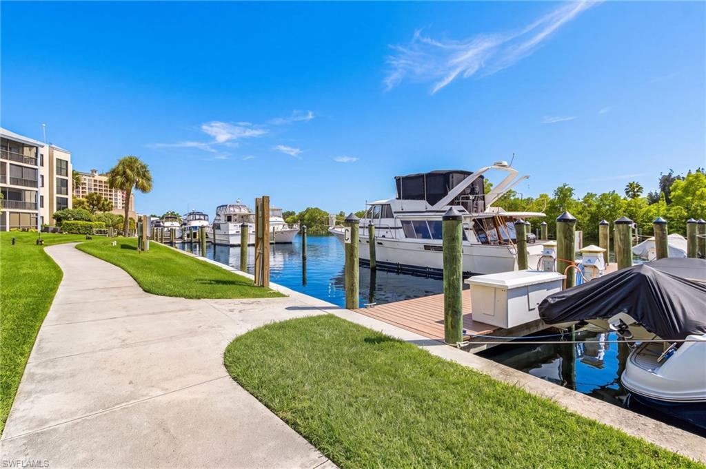 PARKWAY CONDO - Residential
