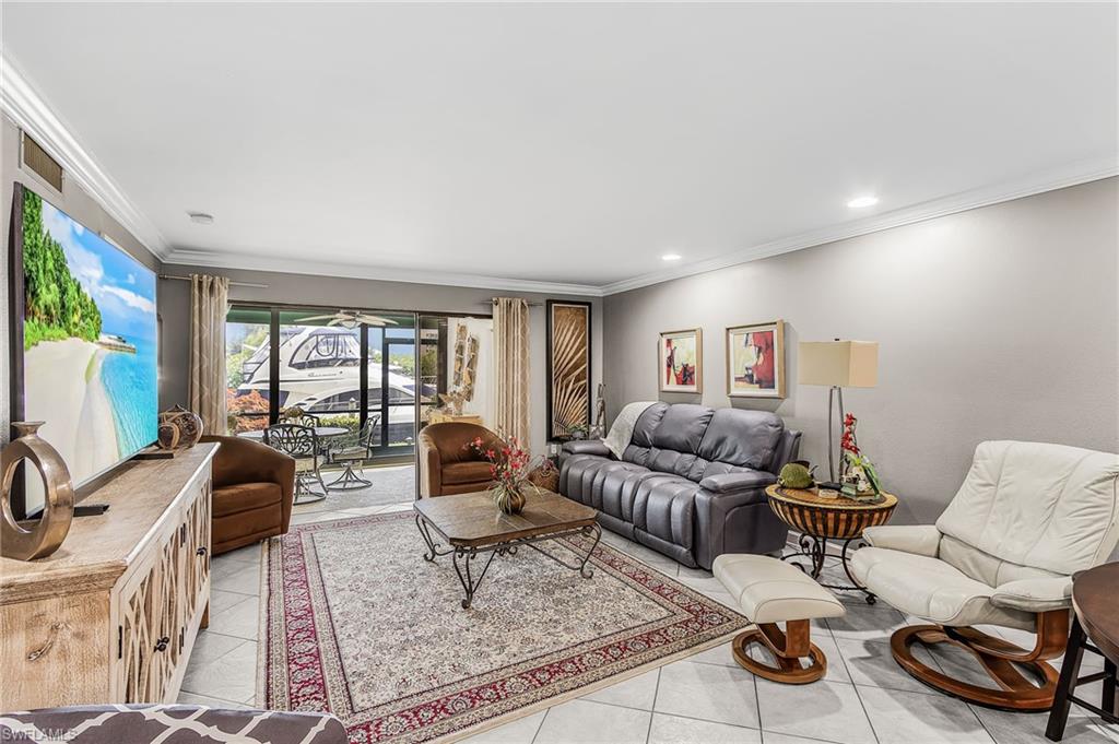 PARKWAY CONDO - Residential
