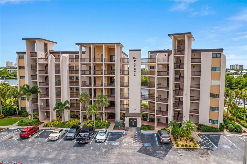 PARKWAY CONDO - Residential