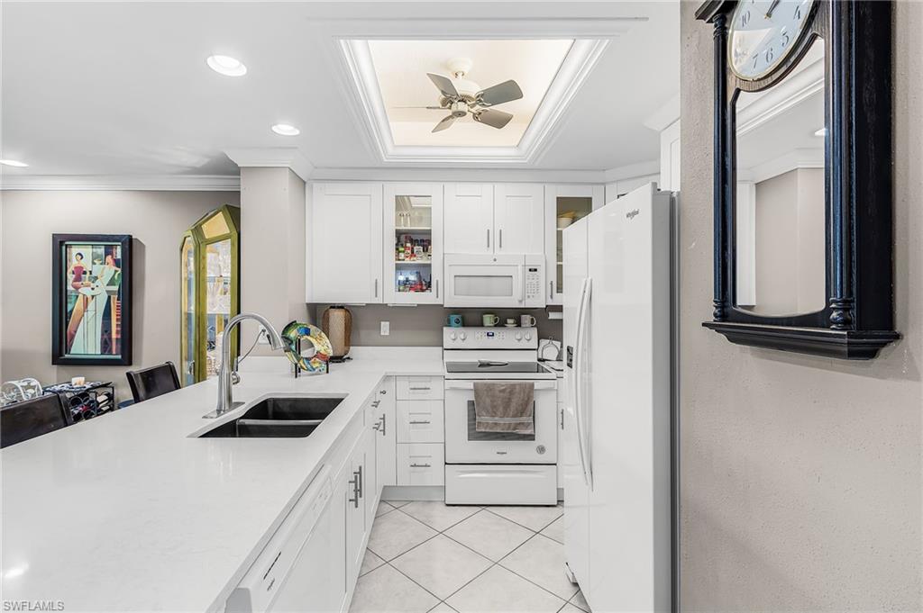 PARKWAY CONDO - Residential