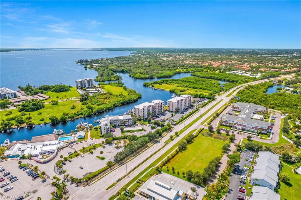 PARKWAY CONDO - Residential
