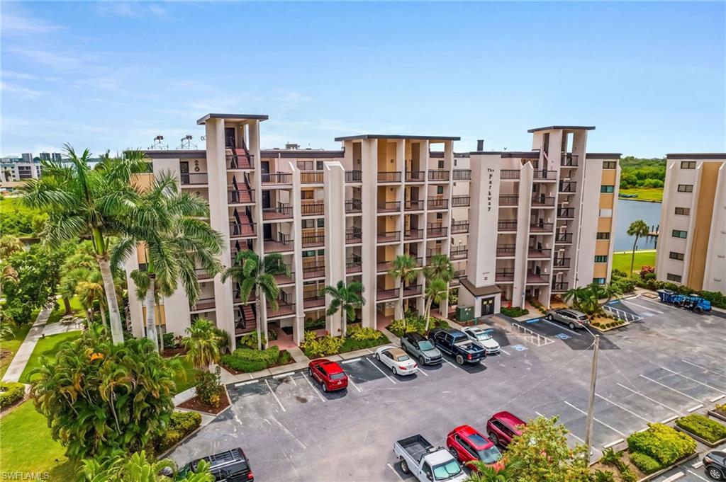 PARKWAY CONDO - Residential