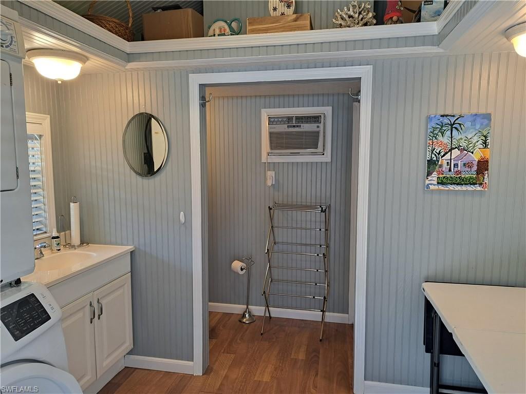 PELICAN LAKE RV RESORT - Land