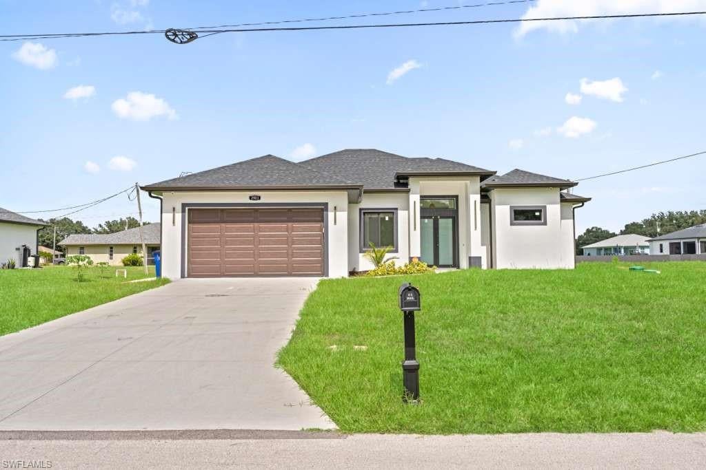 LEHIGH ACRES - Residential