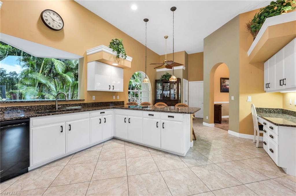 VANDERBILT LAKES - Residential