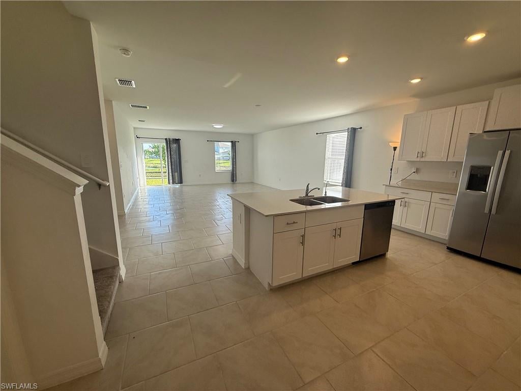 SAVANNA LAKES - Residential Lease