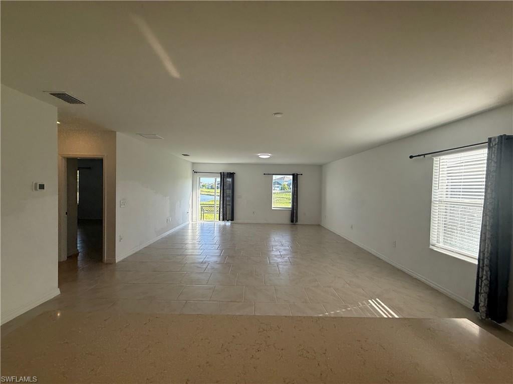 SAVANNA LAKES - Residential Lease