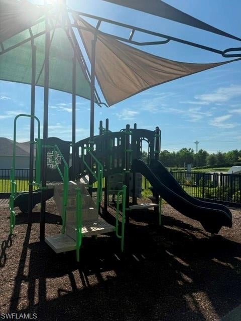 SAVANNA LAKES - Residential Lease
