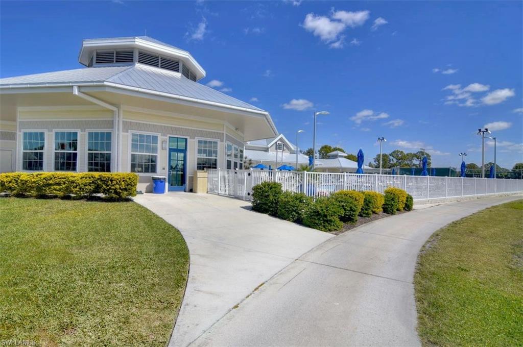 SIX LAKES COUNTRY CLUB - Residential