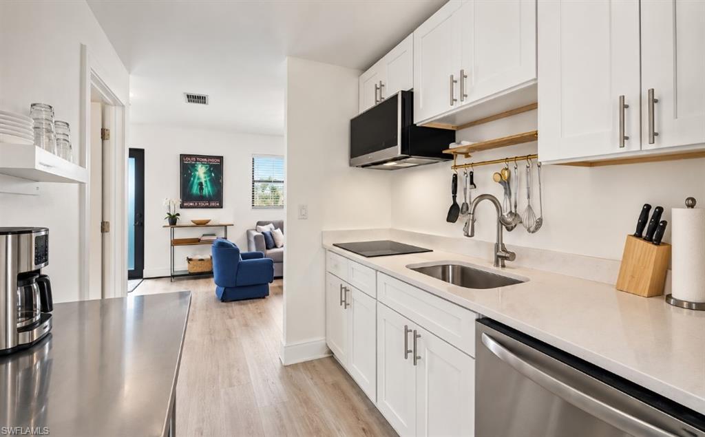 NAPLES PARK - Residential Income