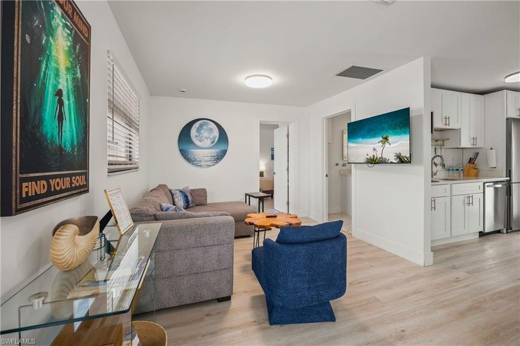 NAPLES PARK - Residential Income