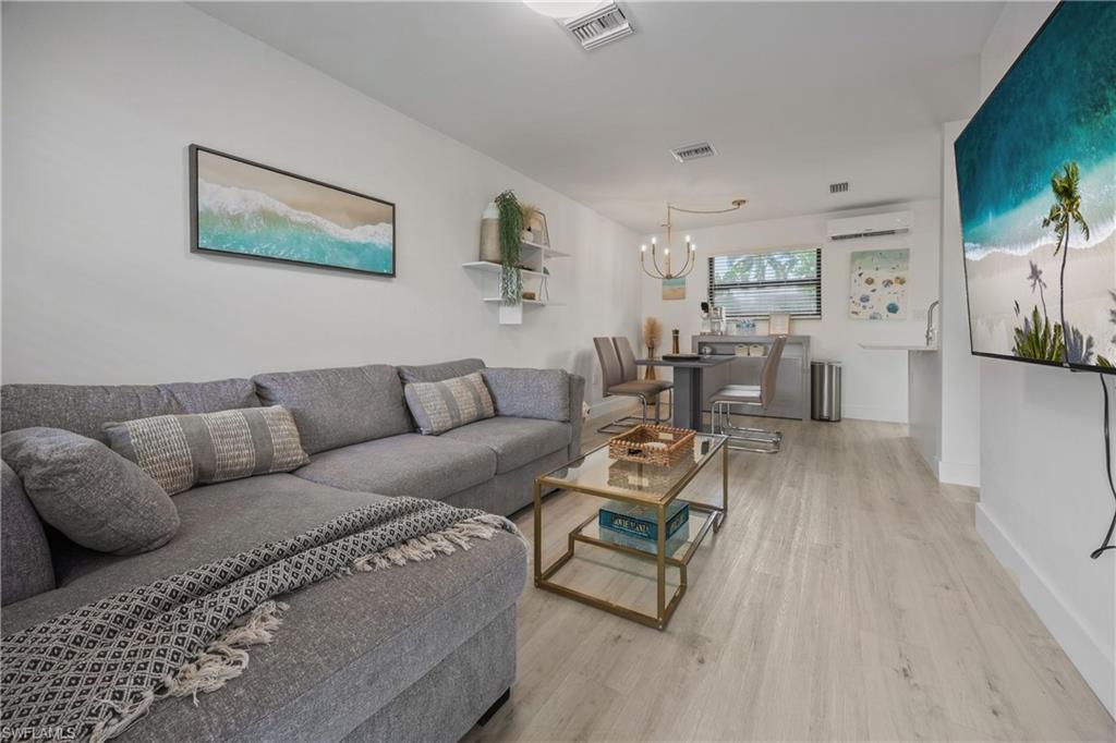 NAPLES PARK - Residential Income