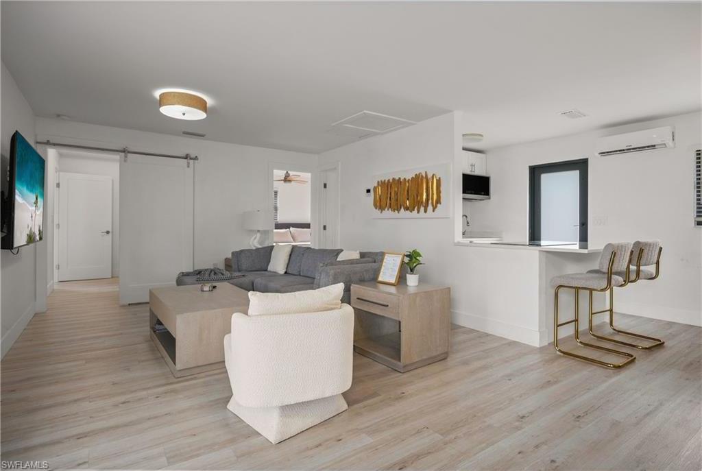 NAPLES PARK - Residential Income