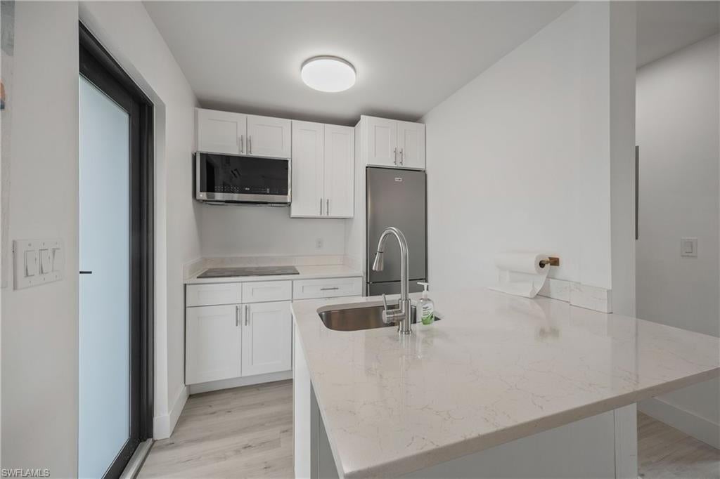 NAPLES PARK - Residential Income