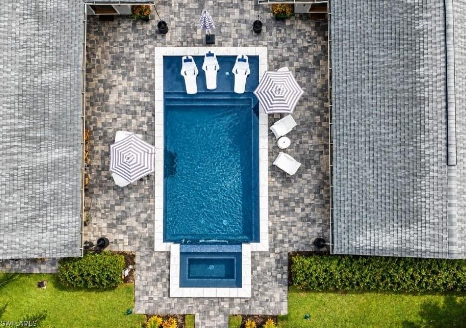 NAPLES PARK - Residential Income