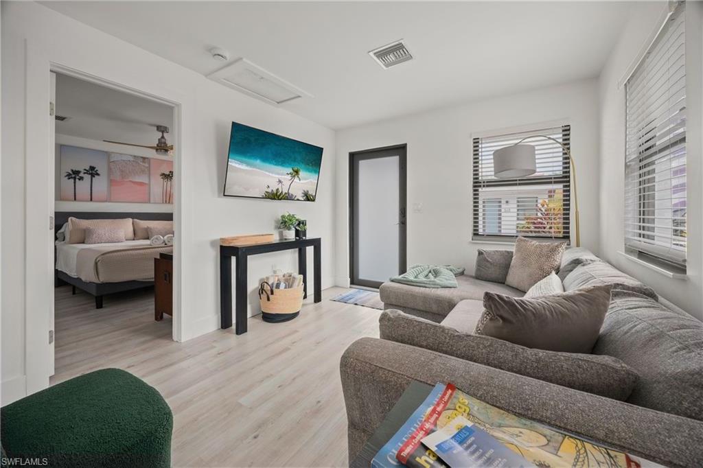 NAPLES PARK - Residential Income